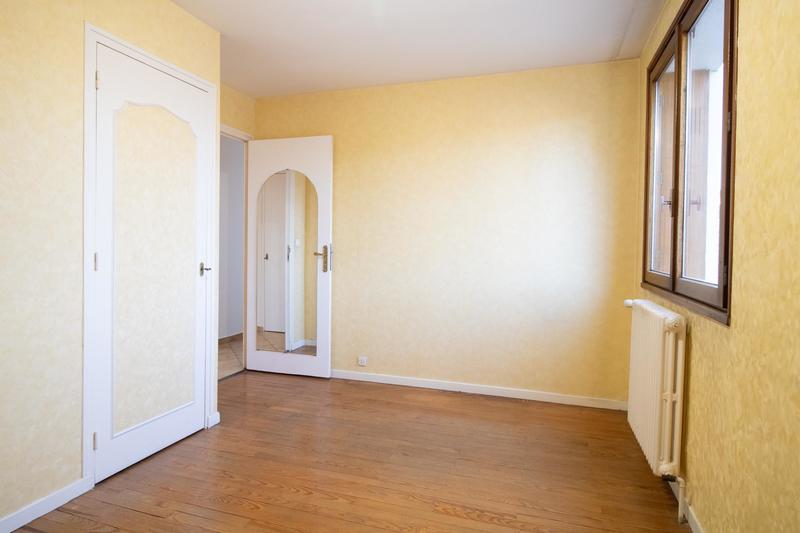 Appartement - 82 m² - 3 pièces