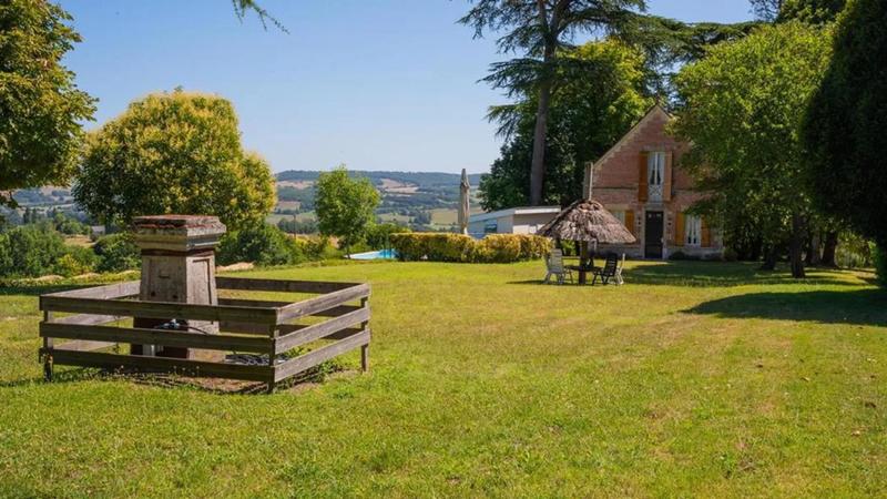 Propriété - 200 m² - 5 pièces