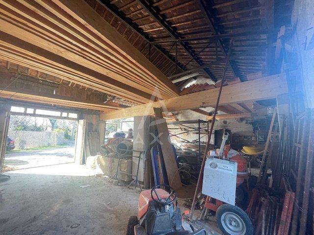 Maison - 110 m² - 1 pièce