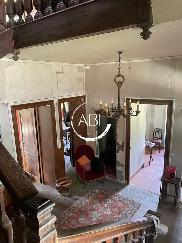 Villa - 269 m² - 11 pièces