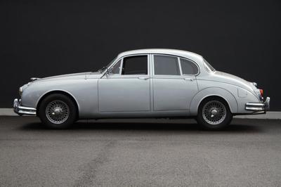 Jaguar Mk II 3.4 Overdrive Gris Argent Cuir Rouge Historique Complet