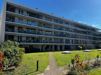 Appartement - 76 m² - 4 pièces