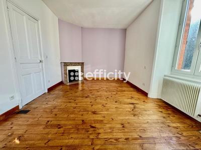 Maison - 240 m² - 10 pièces