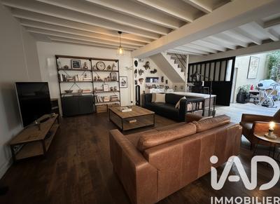 Appartement - 246 m² - 6 pièces