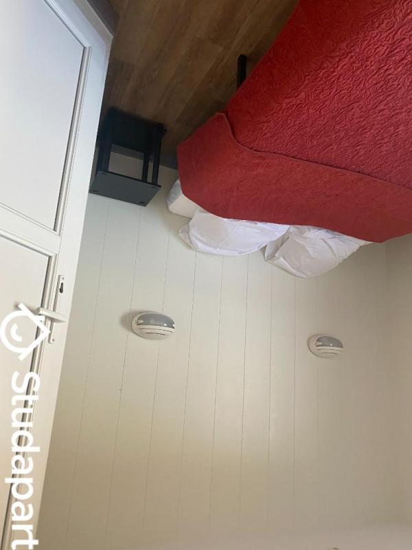 Chambre - 20 m² - 1 pièce