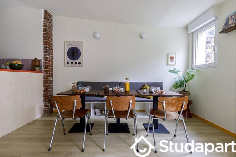 Chambre - 11 m² - 1 pièce