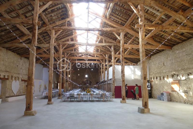 Gîte - 349 m² - 11 pièces