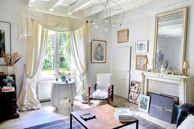 Maison - 236 m² - 6 pièces