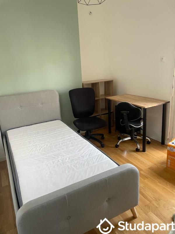 Chambre - 10 m² - 1 pièce