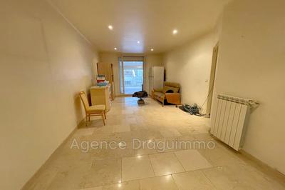 Maison - 331 m² - 10 pièces