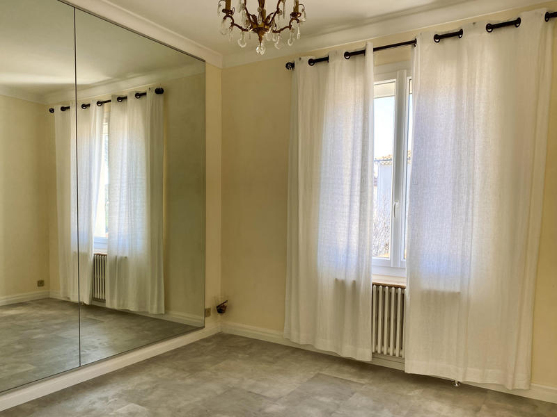 Maison - 182 m² - 6 pièces