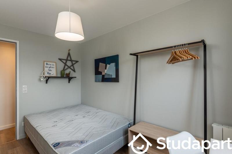 Chambre - 10 m² - 1 pièce