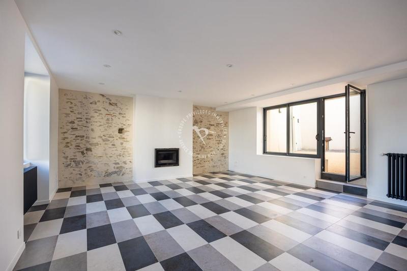 Maison ancienne - 192 m² - 9 pièces