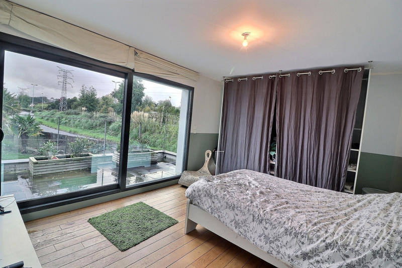 Maison - 147 m² - 6 pièces