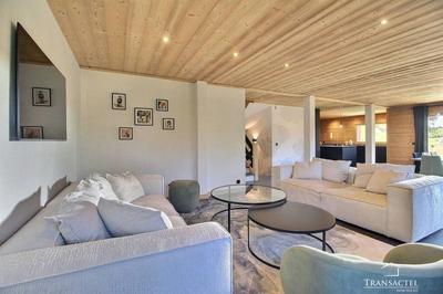 Châlet - 269 m² - 7 pièces