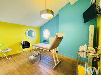 Bureau - 121 m² - 5 pièces