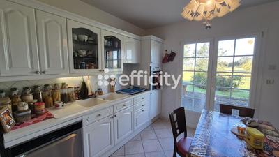 Pavillon - 200 m² - 6 pièces