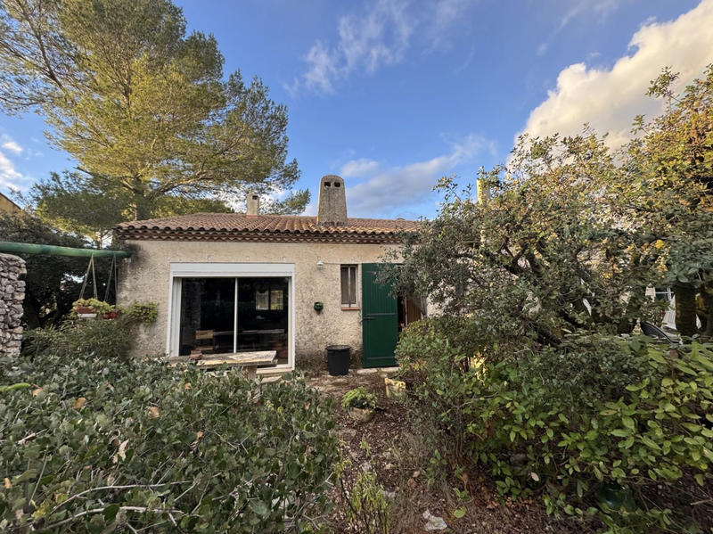 Maison - 95 m² - 5 pièces