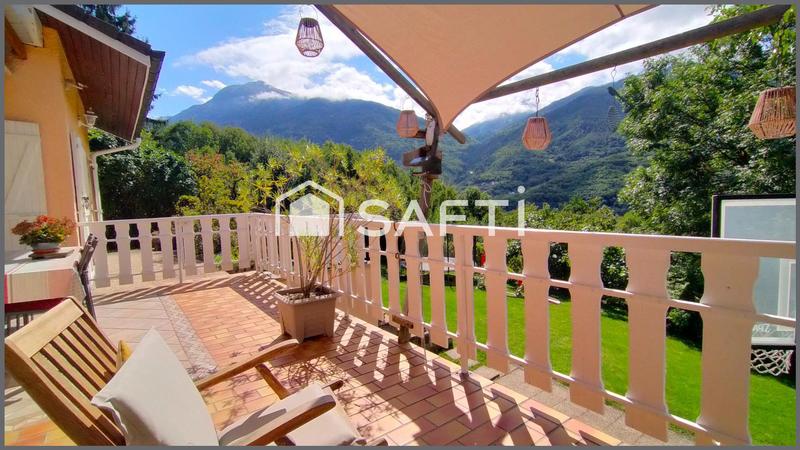 Maison - 223 m² - 11 pièces