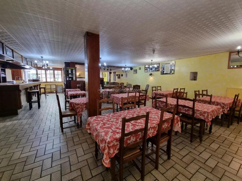 Immeuble - 764 m² - 37 pièces