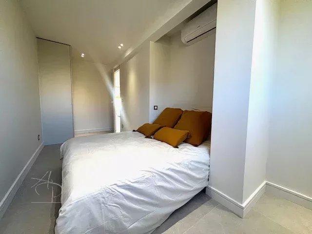 Appartement - 98 m² - 3 pièces