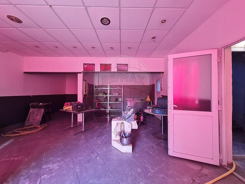 Immeuble - 261 m² - 13 pièces