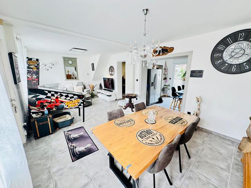 Maison - 81 m² - 4 pièces