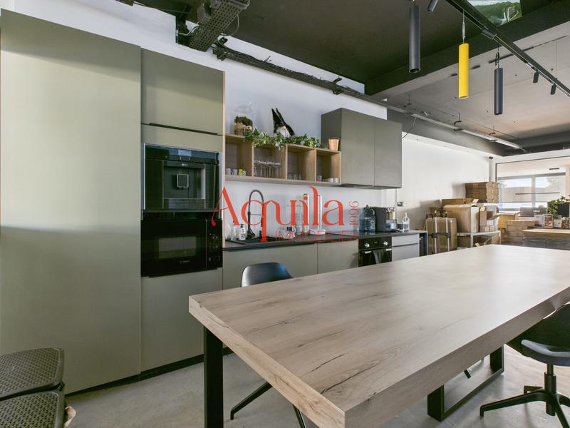 Bureau - 225 m² - 10 pièces