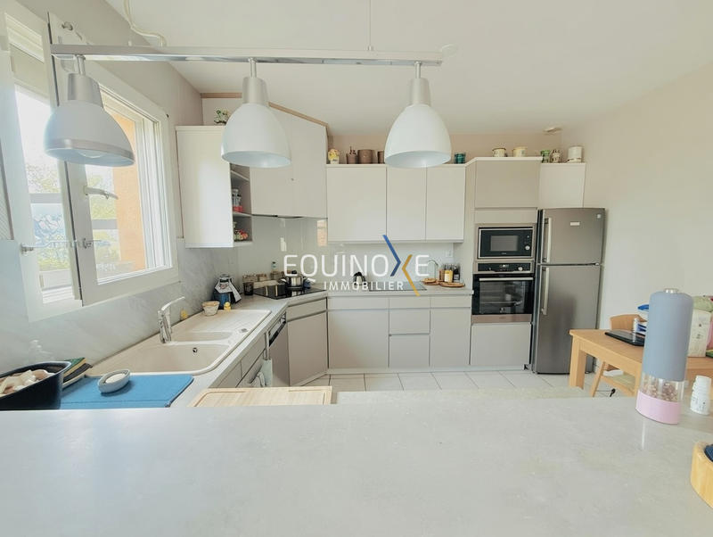 Maison - 101 m² - 6 pièces