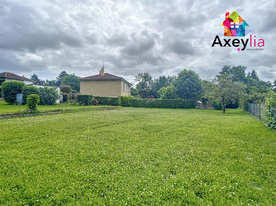 Maison - 93 m² - 4 pièces