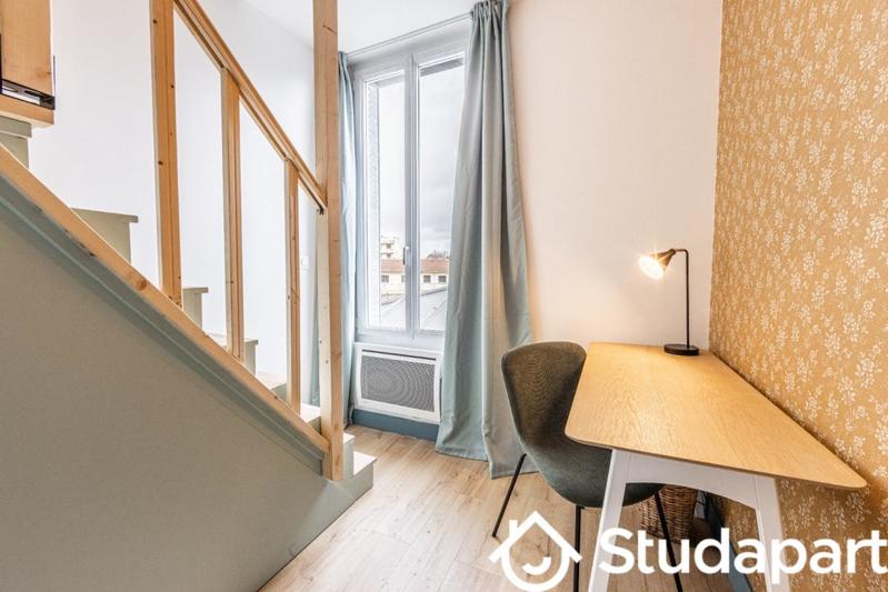 Chambre - 12 m² - 1 pièce