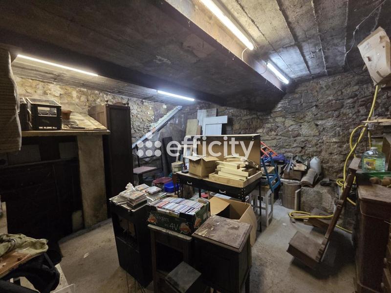 Maison - 93 m² - 4 pièces