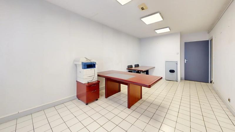 Bureau - 257 m² - 10 pièces