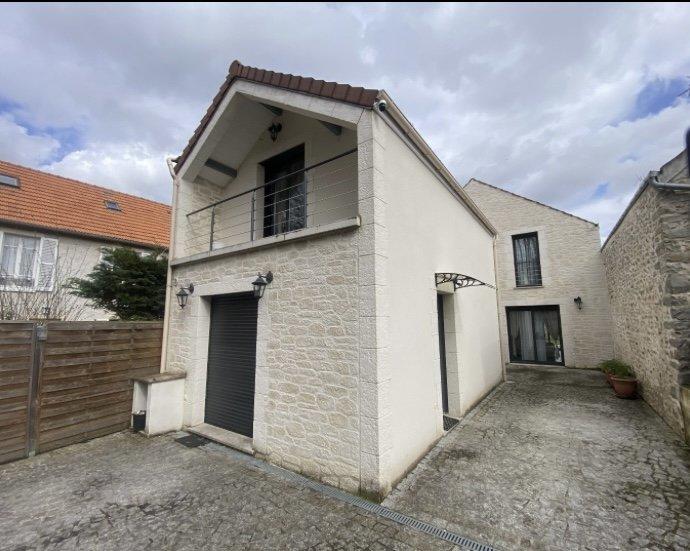 Maison - 160 m² - 8 pièces