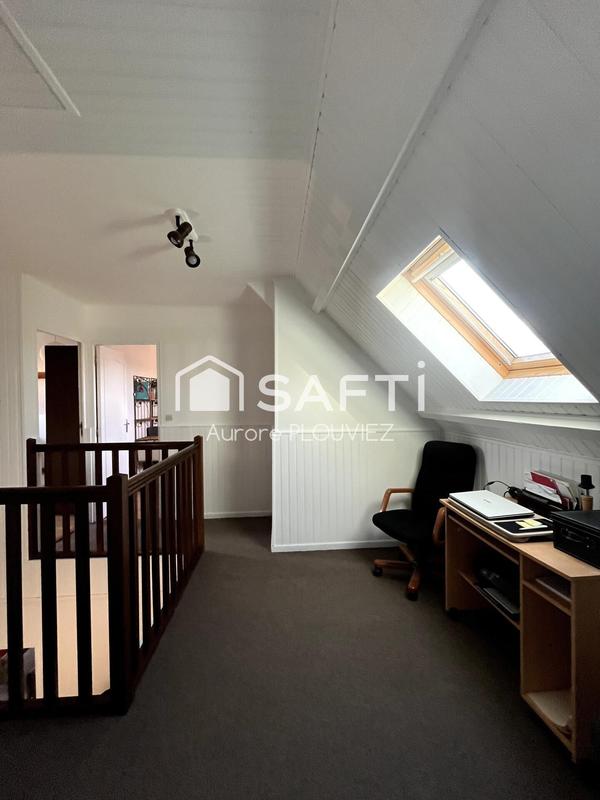 Maison - 131 m² - 8 pièces