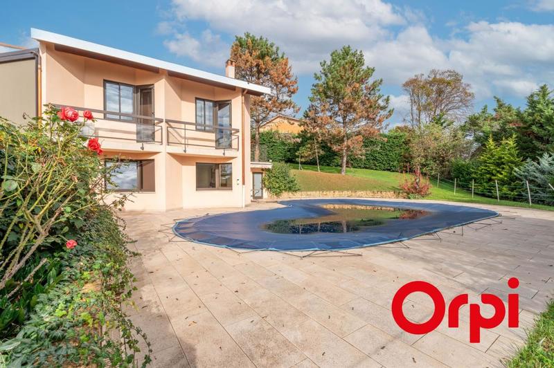 Villa - 210 m² - 5 pièces