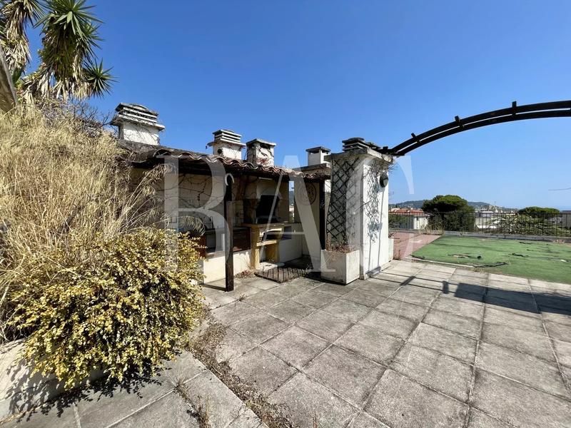 Appartement - 140 m² - 4 pièces