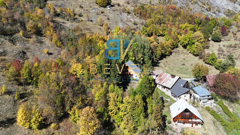 Châlet - 188 m² - 6 pièces