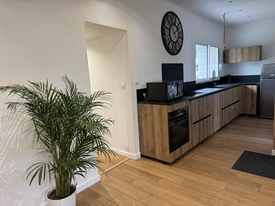 Maison - 84 m² - 4 pièces