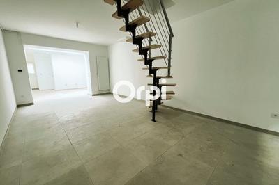 Maison - 102 m² - 5 pièces