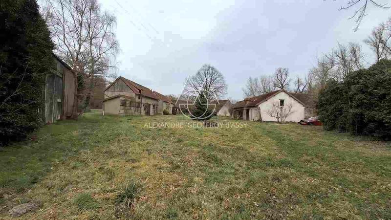 Corps de ferme - 600 m² - 15 pièces