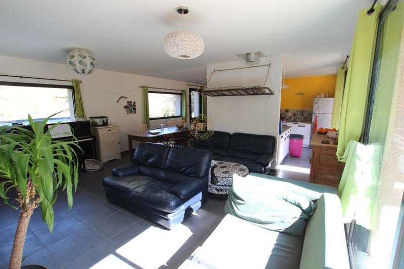 Maison - 181 m² - 6 pièces