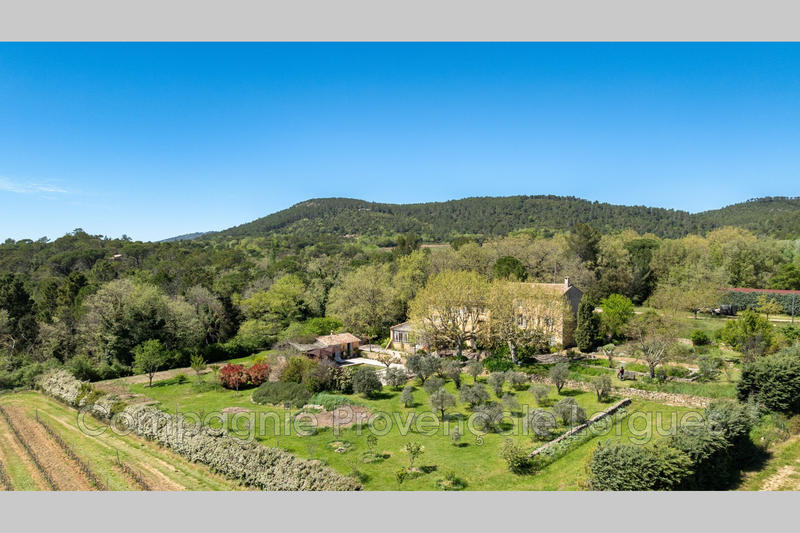 Maison - 499 m² - 8 pièces