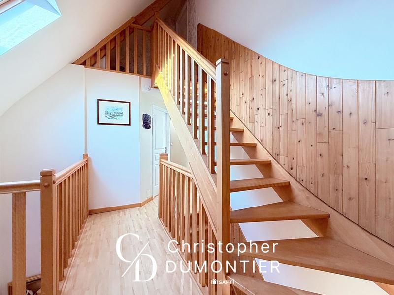 Maison - 170 m² - 7 pièces