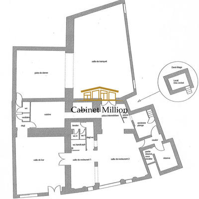 Local commercial - 341 m²