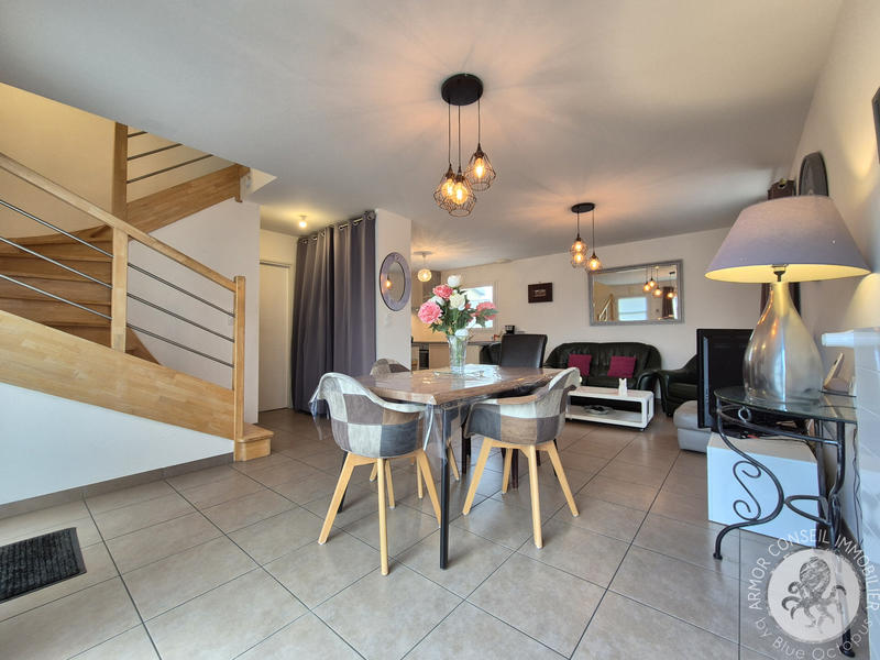 Maison - 87 m² - 5 pièces