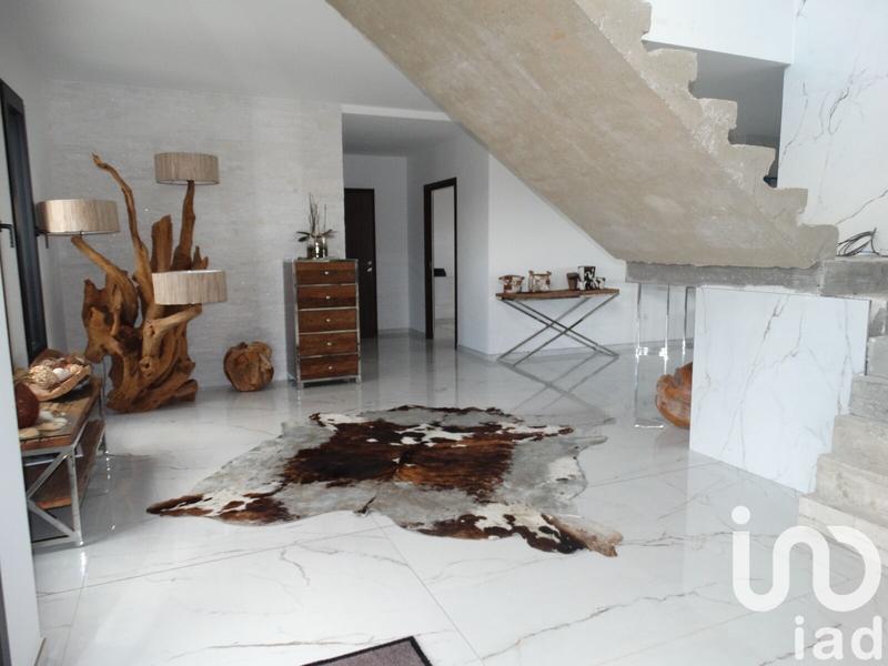 Maison de maîtres - 300 m² - 7 pièces