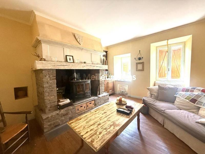 Maison - 180 m² - 8 pièces