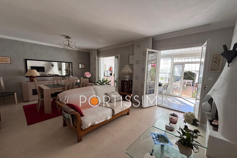 Appartement - 99 m² - 4 pièces