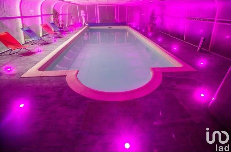 Local commercial - 689 m²